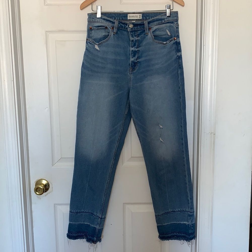 Abercrombie & Fitch Ultra High Rise Ankle Straight Jeans